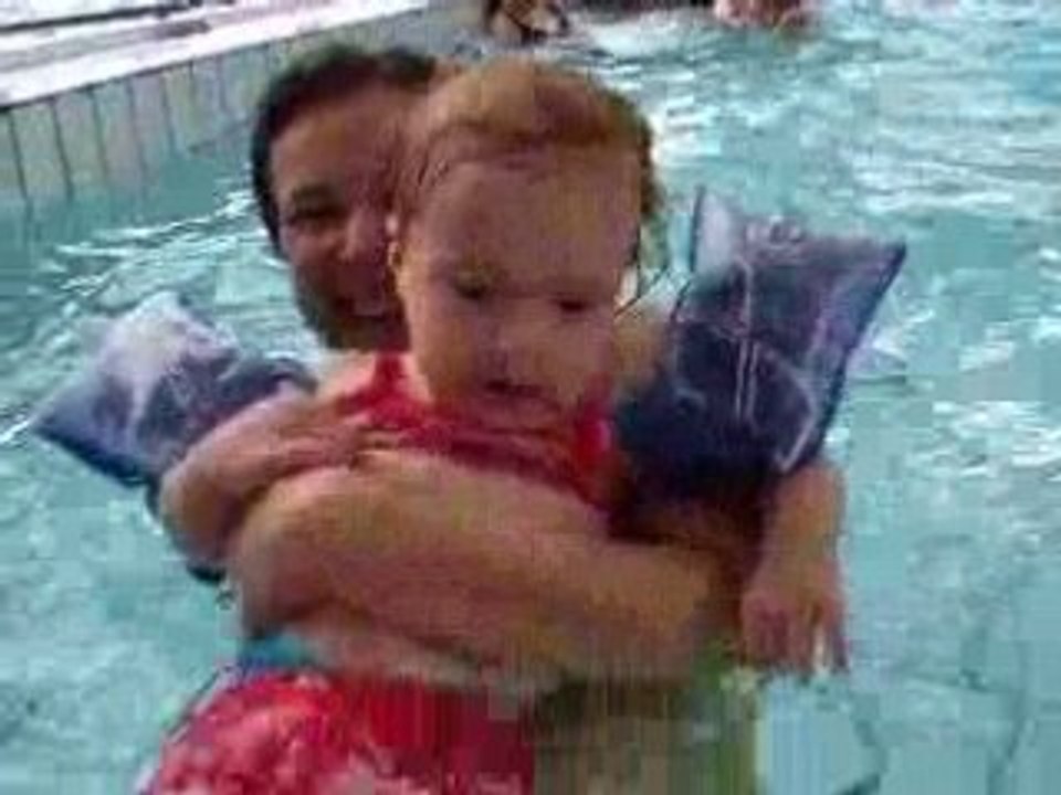 Première baignade à la piscine municipale...enfin !