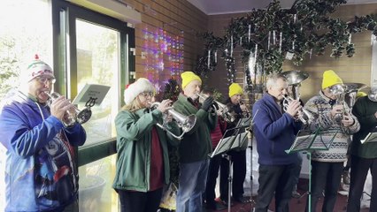 We Wish You a Merry Christmas by Crediton Town Band, video Alan Quick IMG_0492