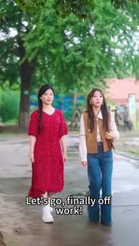 After giving birth to triplets, she took her husband and children to change her life, and those who once looked down on her could only watch her rise from the quagmire to the top and live a legend that everyone could not match