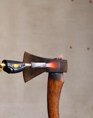 Made a sleek, upgraded axe by combining two old axes together ✨