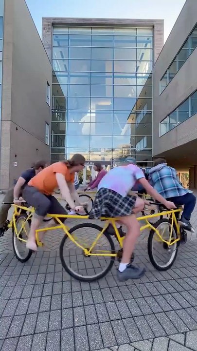 Un petit tour de manège en ces périodes de fêtes ?