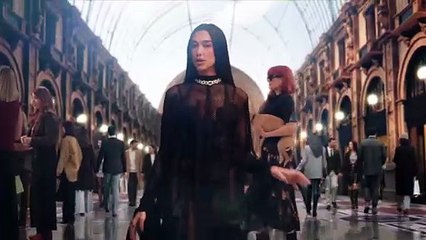 Dua Lipa star de la bande-annonce des JO d'hiver 2026