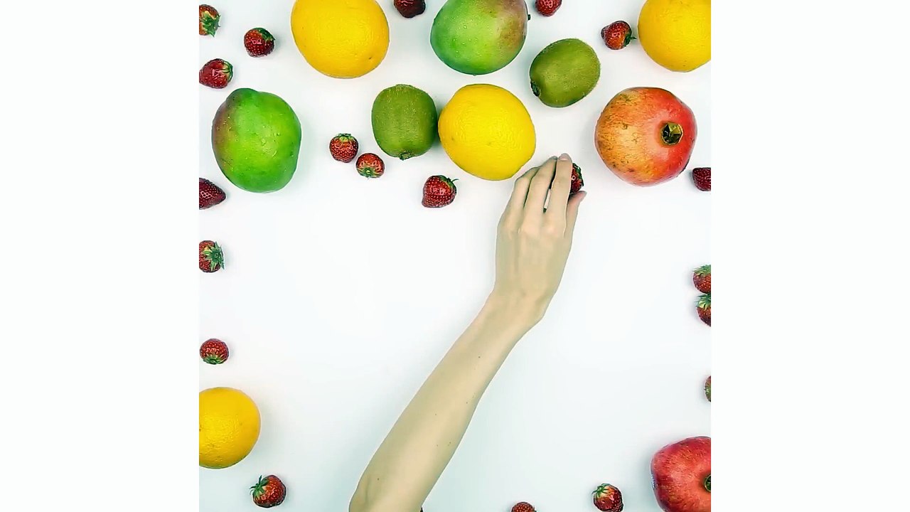 HOW TO PEEL FRUIT THE RIGHT WAY