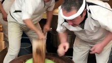 How mochi is made in Japan