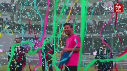 दिल्ली से मुंबई तक मेसी का जलवा, अरुण जेटली स्टेडियम में बच्चों के साथ खेला फुटबॉल