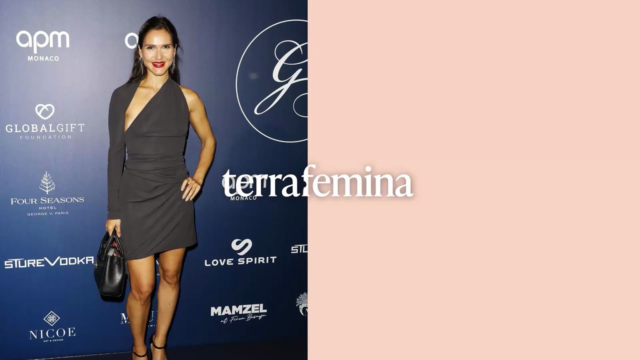 "Je fais l'amour le premier soir", "Ma sexualité" : cette chanteuse française assume cette chanson "plus crue"