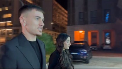 Natale 2025, ecco l'arrivo di Patric alla cena - VIDEO