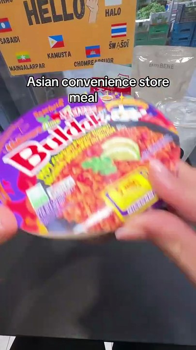 2x Babybell cheese #oreemart #conveniencestore #ramen #samyang