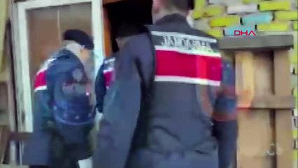 İzmir'de yeni yıl öncesinde 4 bin 130 litre kaçak etil alkol ele geçirildi