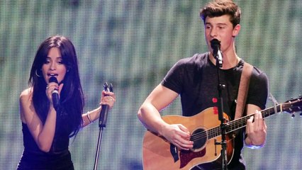 Billie Eilish Tank Top Photo Goes Viral & Fans React To Body Shamming Haters