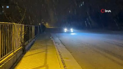 Bir ilimiz buz kesti; her yer dondu, uçaklar bile iniş yapamadı!