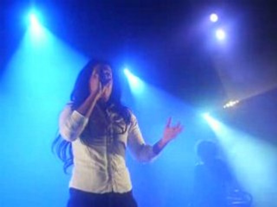 Concert Amel Bent Lyon Partis Trop Tôt