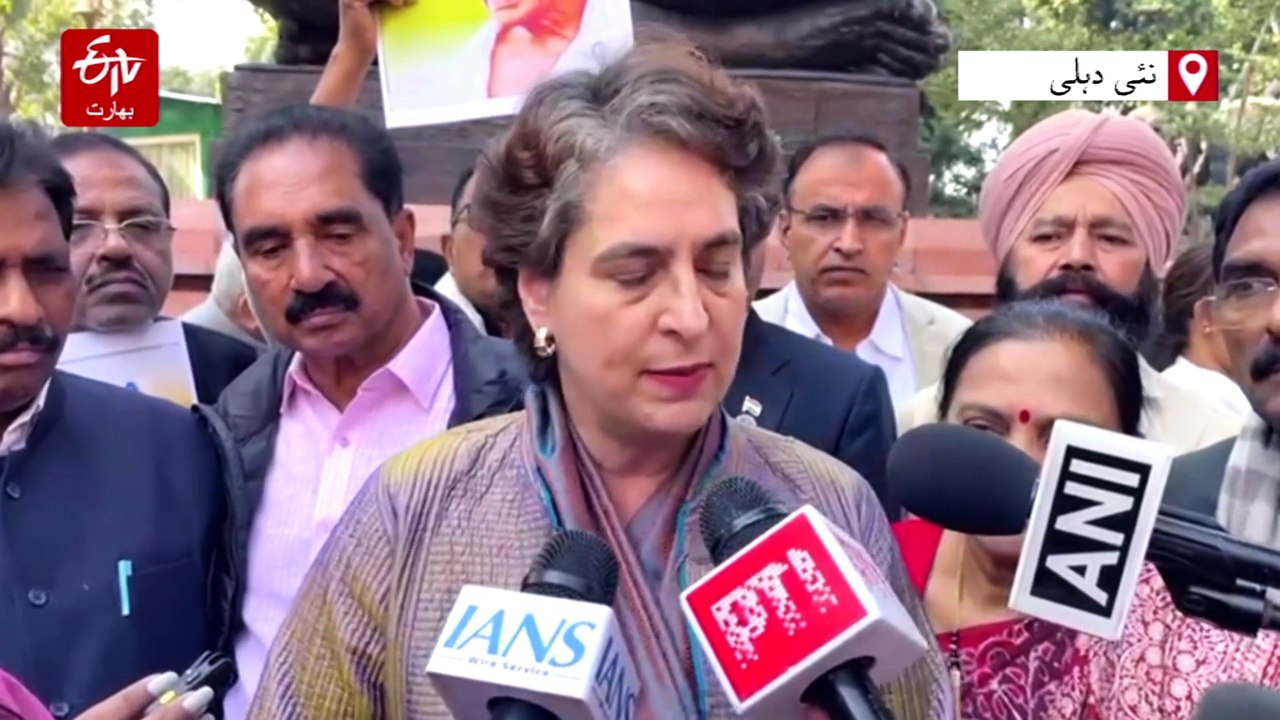لوک سبھا میں منریگا کا نام تبدیل کرنے والا وی بی جی رام جی بل پیش، پرینکا گاندھی نے کہا۔۔مہاتما گاندھی کا نام ہٹانا بے عزتی کے مترادف