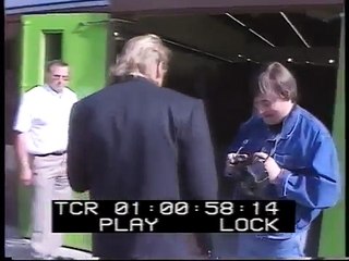 1991 – Johnny Hallyday : le 8 juillet, visite au salon SEM pour Western Passion