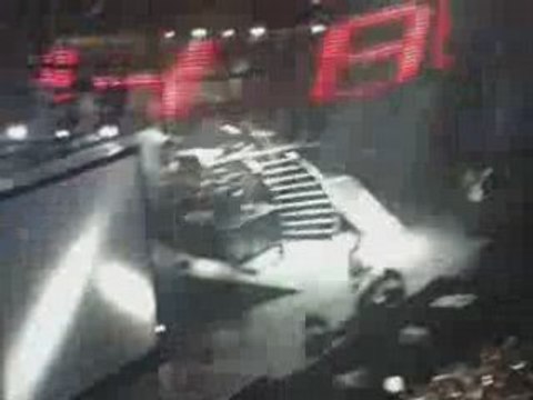 Tokio Hotel Bercy 09.03.08 - Leb' Die Sekunde [1/3]