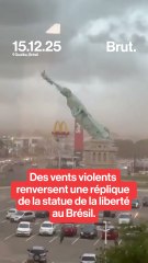 Des vents violents renversent une réplique de la statue de la Liberté au Brésil