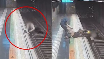 Uomo cade sui binari della metro a Barcellona: un poliziotta fuori servizio lo salva