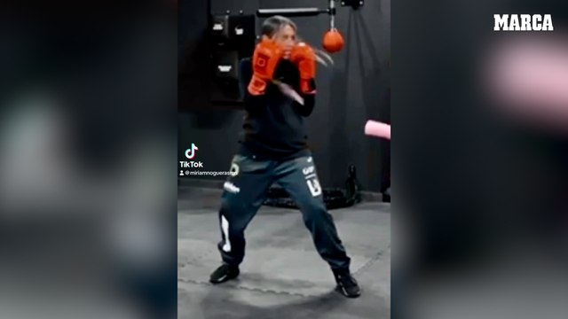 Miriam Nogueras (Junts) practica boxeo