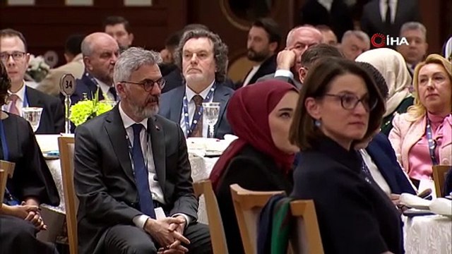 Cumhurbaşkanı Erdoğan: Medyanın kışkırttığı ırkçı saldırıları unutmadık. Aynı şekilde Gazze’de 70 binin üzerinde Filistinli kardeşimiz öldürüldü. Yıkıntıların altında ne kadar cenaze olduğunu kimse bilmiyor.