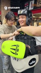 Robô chinês lutador de kung-fu viraliza após chutar o próprio chefe