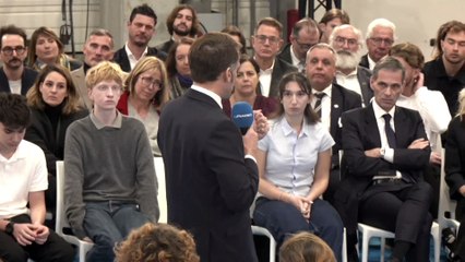 « Ce n’est pas festif de se droguer » : Macron va relever à 500 euros l’amende aux consommateurs