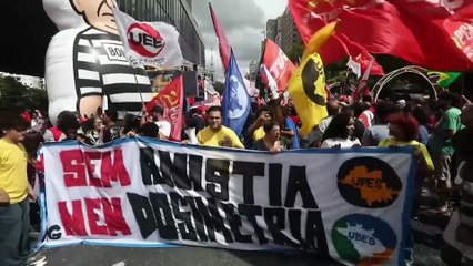 Miles protestan en Brasil contra amnistía a Bolsonaro y condenados por golpe
