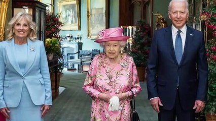 Royal Family Poses On Balcony Without Meghan Markle & Prince Harry At Trooping The Colour