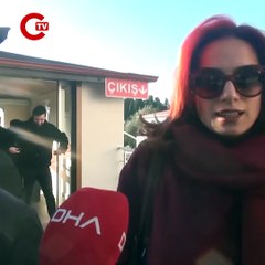 Şarkıcı Güllü'nün oğlu Tuğberk, avukatıyla birlikte adliyeye geldi