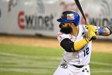 Rougned Odor desplumó a Águilas del Zulia