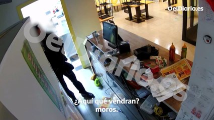 Una víctima de un robo en un local denuncia los comentarios racistas de dos policías: “Aquí vendrán moros y gente así. No sé si son humanos o no”