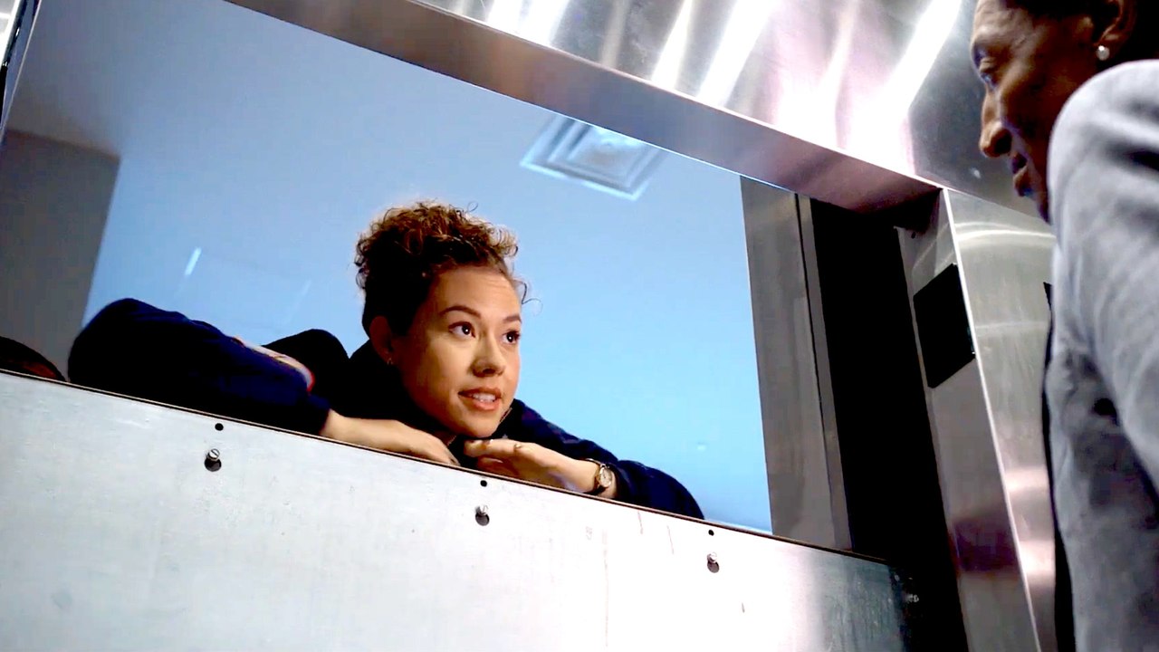 Chicago Fire: Chili Engineers an Elevator Run-In With NBA Legend Scottie Pippen