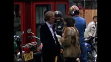 Minder. S02 E04. A Lot of Bull and a Pat on the Back.