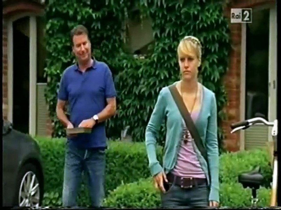 Il nostro amico Charly 15x06 - Errori e confusioni - 15x07 - Grandi e piccoli segreti