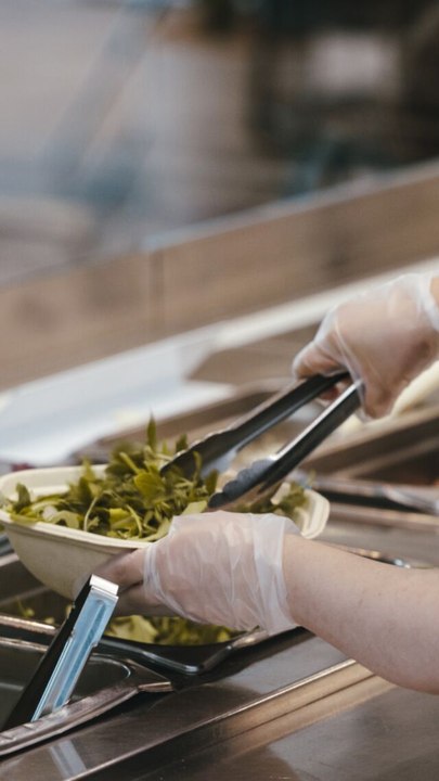 Fast Casual Chains Should Pivot to Smaller, Cheaper Meals in 2026