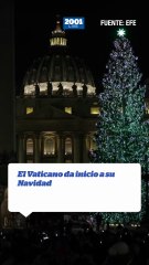 El Vaticano da inicio a su Navidad con el encendido del árbol en la plaza de San Pedro