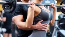 부끄러워하는 헬스미녀 #헬스장 #GYM #미녀 #AI #健身房