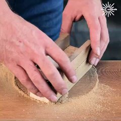 Expert woodworking tip for perfect results! 🛠️🌟