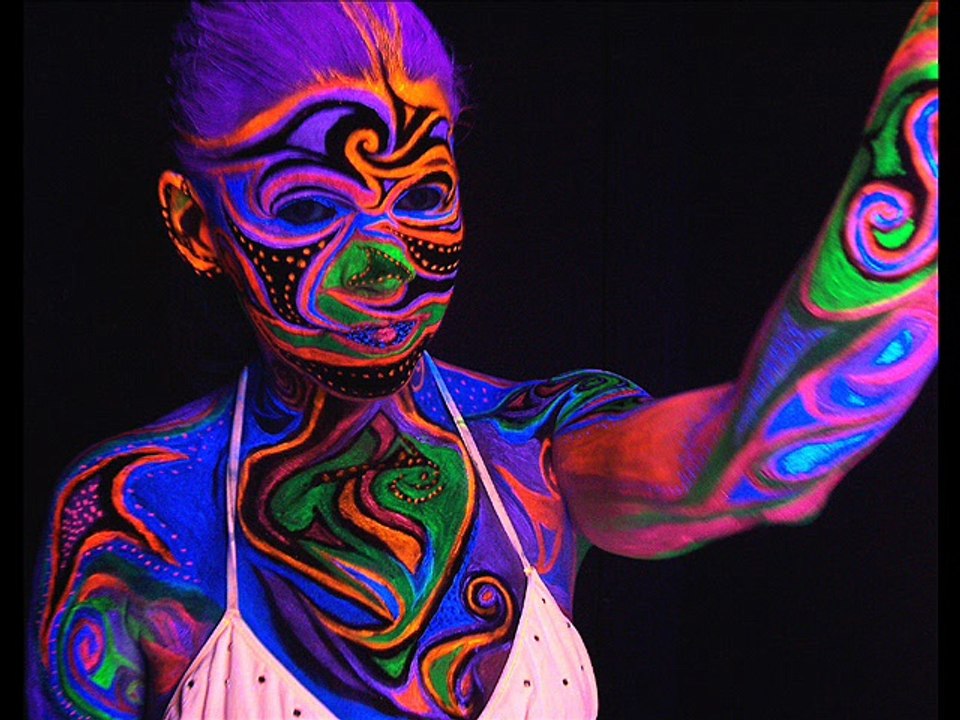 UVFaces.Com UV Facepaint & Blacklight Body Paint from my webcam
