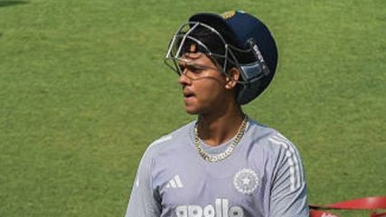 Yashasvi Jaiswal की तबीयत अचानक हुई खराब!