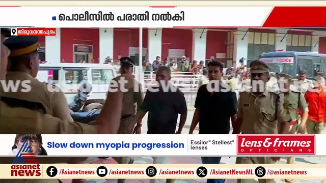 ദിലീപ് അനുകൂലികൾ സമൂഹ മാധ്യമങ്ങളിലൂടെ അധിക്ഷേപിക്കുന്നു; പരാതി നൽകി അതിജീവിത