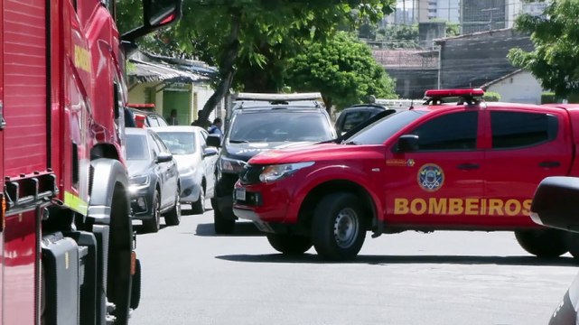 Situação de Alto Risco: Negociação de Policiais com Advogado Armado e Transtornado em Recife - Análise Detalhada