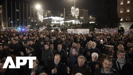 ‘Budget of War and Poverty’ – Hundreds Protest Low Wages as Greek Parliament Votes on 2026 Plan