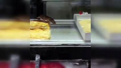 Börekçide mide bulandıran görüntü: ''Çöpe attık'' savunması yetmedi!