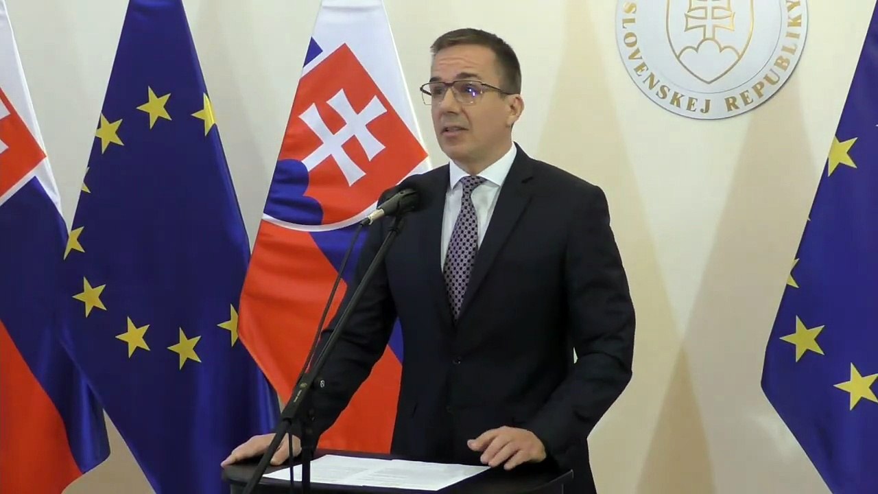 ZÁZNAM: E. Tomáš: V rámci iniciatívy Práca namiesto dávok sa zamestnalo už 900 ľudí