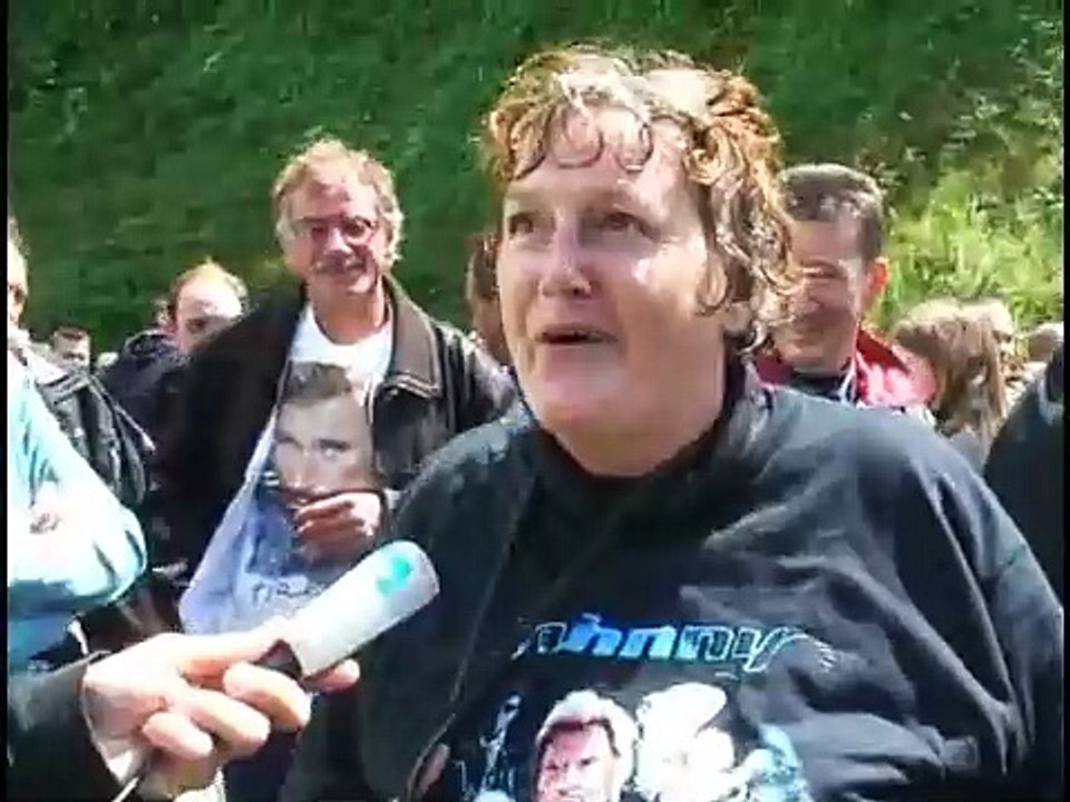 2009 – Johnny Hallyday : le 9 juin, reportage avant concert sur ses fans (La Voix du Nord)