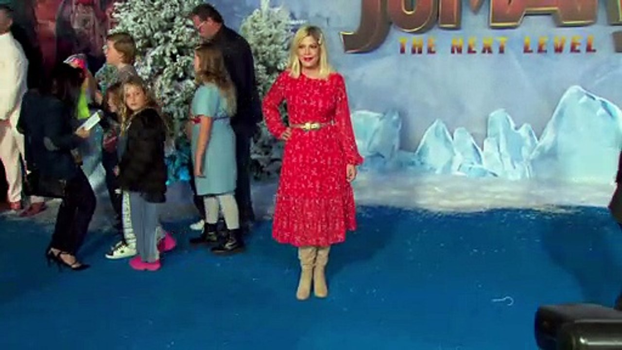 A-Rod Gets Trolled By Red Sox Fans With Jennifer Lopez & Ben Affleck Chant At Game