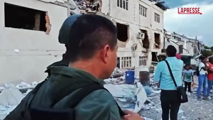 Colombia, ribelli lanciano razzi contro sede polizia a Buenos Aires: le immagini degli edifici distrutti