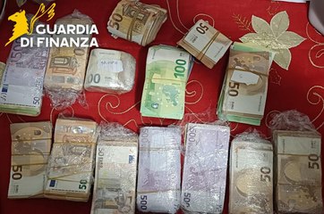 Droga tra Firenze e Siena, smantellata nuova rete del narcotraffico: 9 arresti (17.12.25)