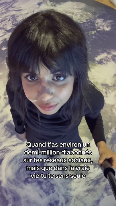 Seule au monde