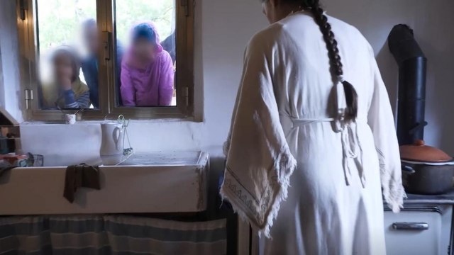 Famiglia nel bosco, rabbia a Palmoli: «Non c’è ragione perché i bimbi non tornino a casa»